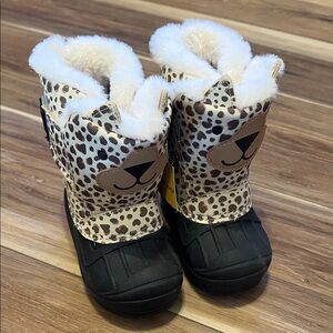 Cat & Jack Leopard Print Kids Waterproof Fur Lined Warmer Boots with Black Soles